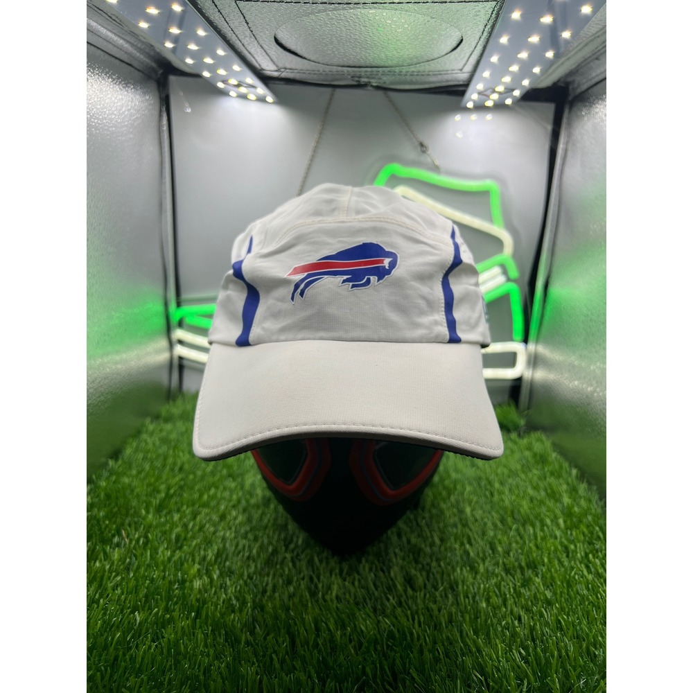 Buffalo Bills New Era NFL Sideline Performance Hat White Blue Adjustable M/L